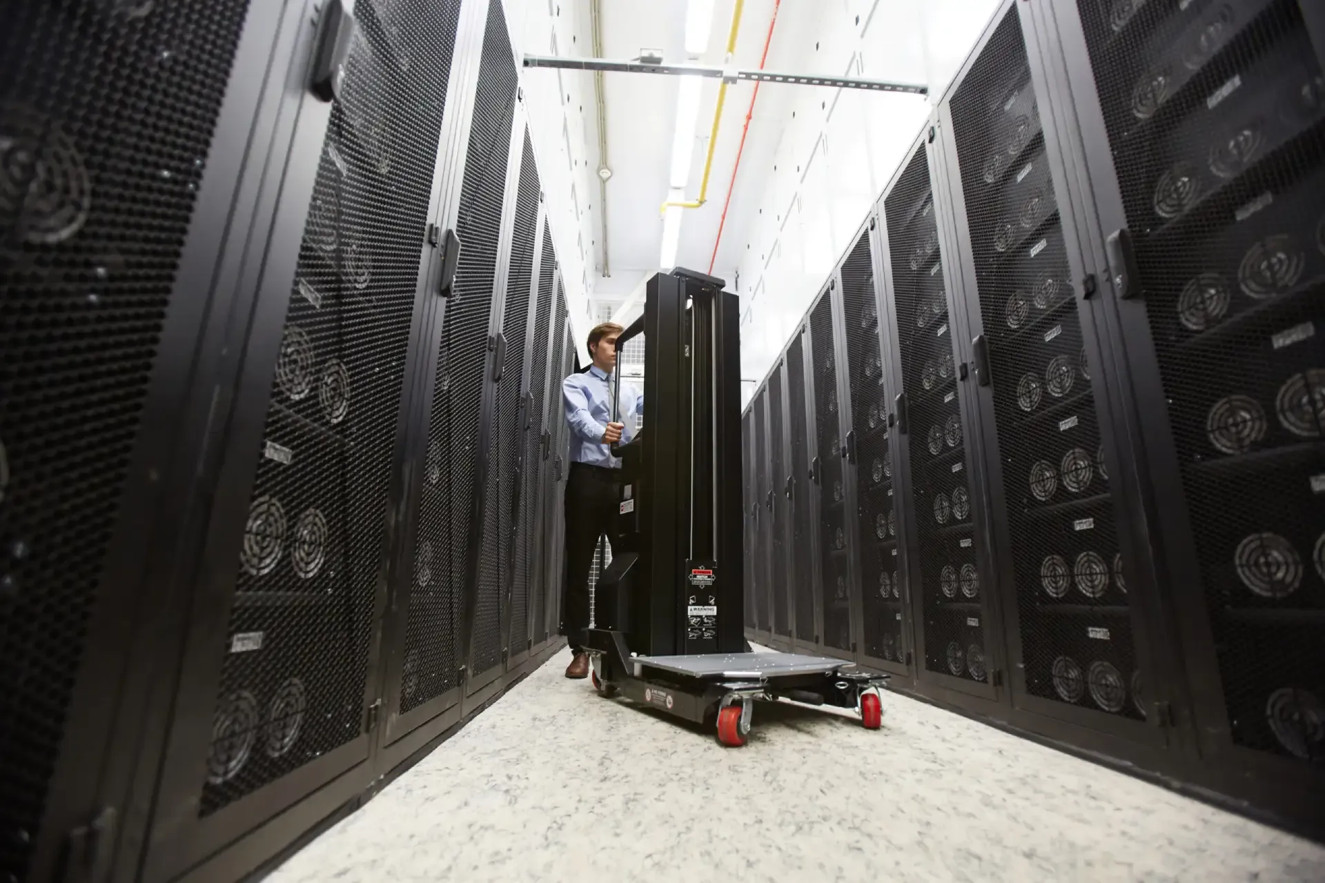 How OSI Global Completed a Data Center Relocation for a Telecom Giant Ahead of Schedule and Under Budget: A Case Study